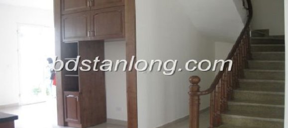 3 bedrooms Villa in Long Bien, Vietnam No. 5673 9