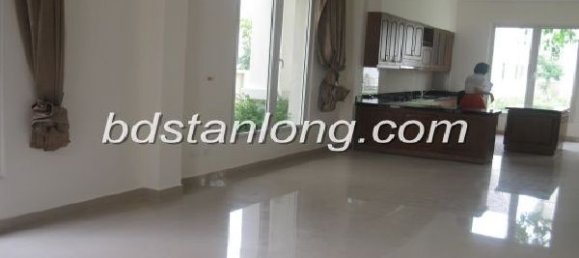 3 bedrooms Villa in Long Bien, Vietnam No. 5673 5