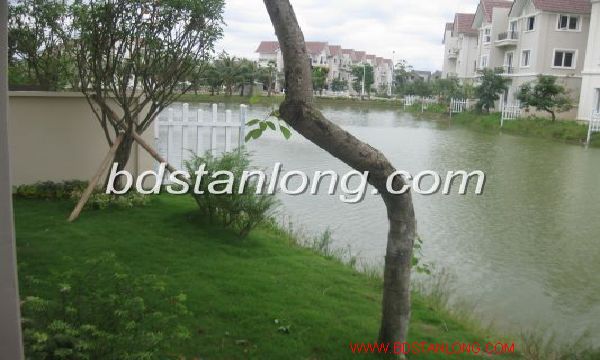 3 bedrooms Villa in Long Bien, Vietnam No. 5673