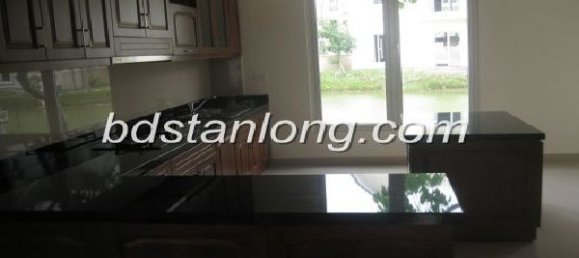 3 bedrooms Villa in Long Bien, Vietnam No. 5673 10
