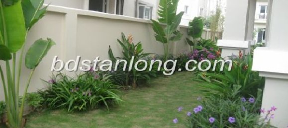3 bedrooms Villa in Long Bien, Vietnam No. 5673 3
