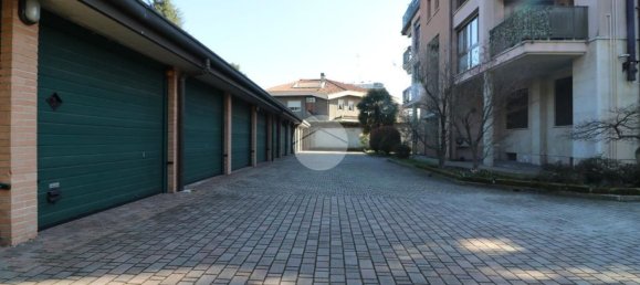 Квартира с 3 комнатами в Ро, Италия № 16233 25