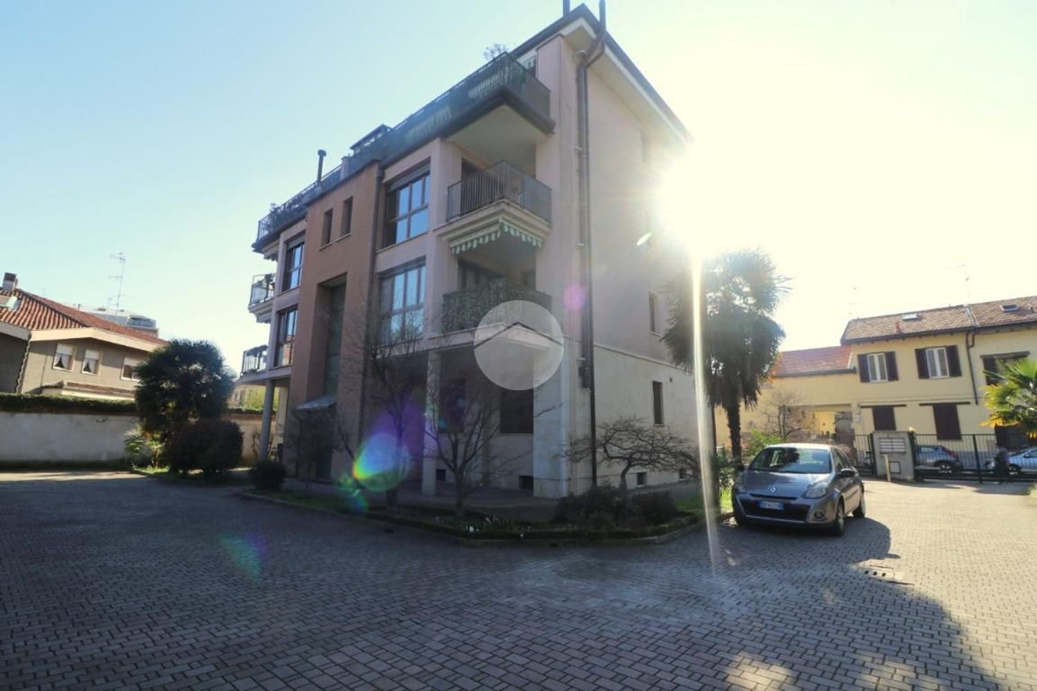 Квартира с 3 комнатами в Ро, Италия № 16233