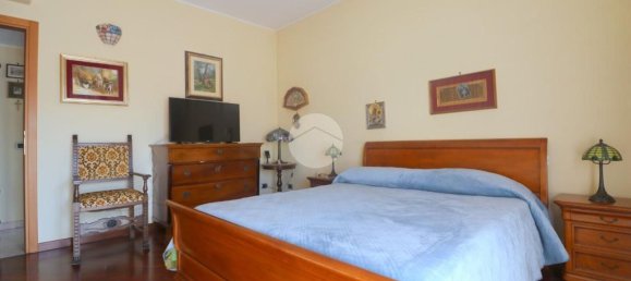 Квартира с 3 комнатами в Ро, Италия № 16233 26