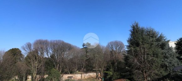 Квартира с 3 комнатами в Ро, Италия № 16233 2