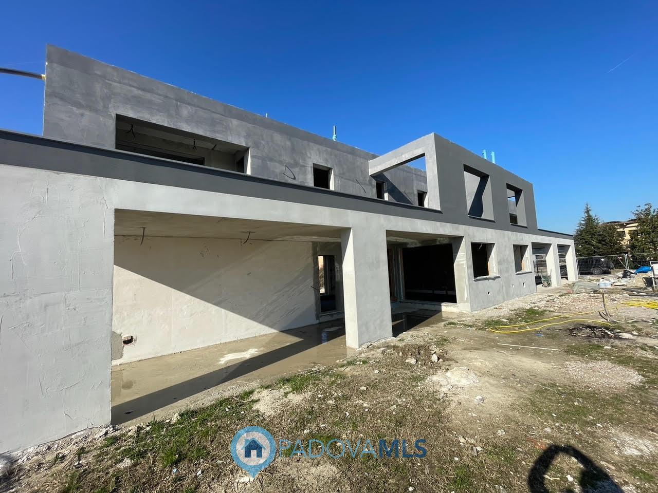 4غرفة فيلا في Selvazzano Dentro, Italy رقم 31813