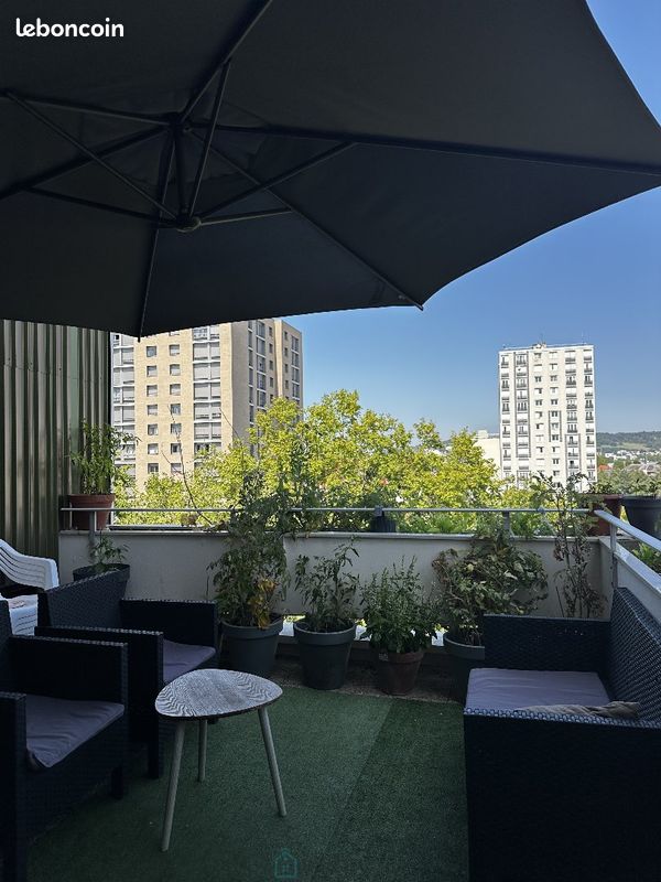 3 bedrooms Apartment in Le Petit-Quevilly, France No. 353134