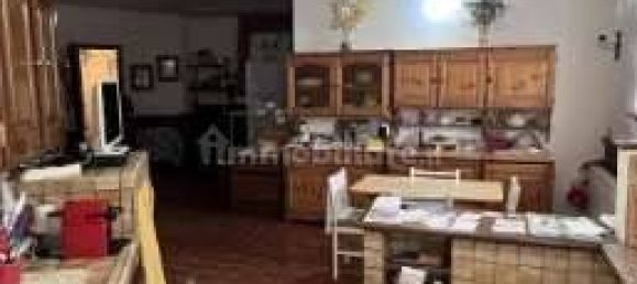 2 Schlafzimmer Wohnung in Subiaco, Italy, Nr. 206058 10