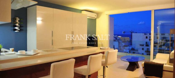 2 bedrooms Penthouse in Saint Julian's, Malta No. 8656 2