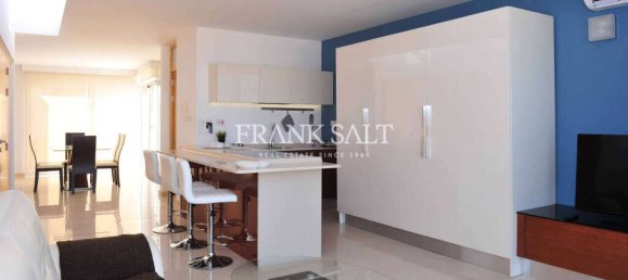 2 bedrooms Penthouse in Saint Julian's, Malta No. 8656 10