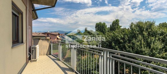 2 bedrooms Apartment in Stezzano, Italy No. 370109 11