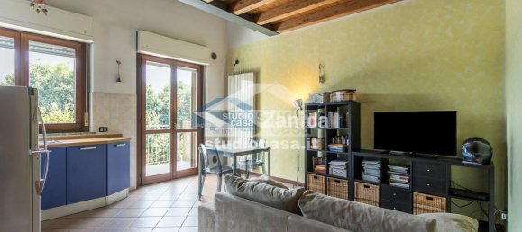 2 bedrooms Apartment in Stezzano, Italy No. 370109 4