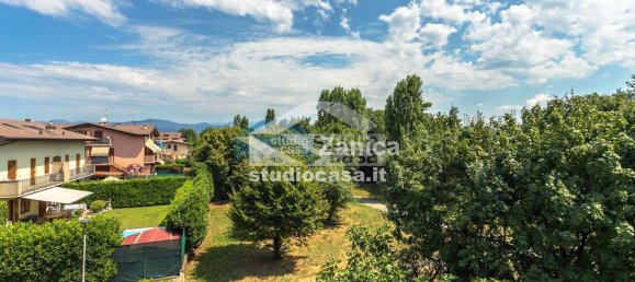 2 bedrooms Apartment in Stezzano, Italy No. 370109 3