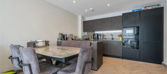 2 bedrooms Apartment in London, United Kingdom No. 6720 28