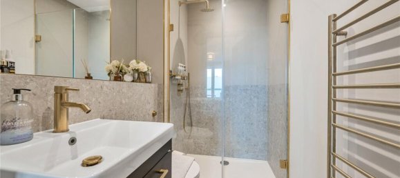 2 bedrooms Apartment in London, United Kingdom No. 6720 8