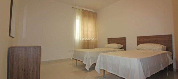 Apartamento de 3 dormitorios en Mellieha, Malta No. 11020 11
