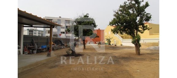 Gebäude in Seixal, Portugal, Nr. 145840 24