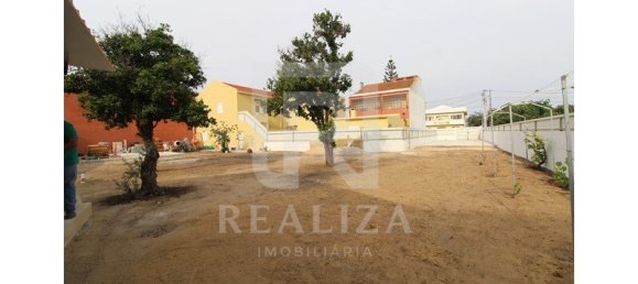 Gebäude in Seixal, Portugal, Nr. 145840 23