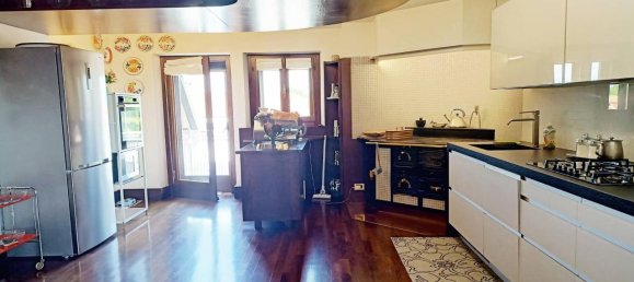 Пентхаус с 7 комнатами в Удине, Италия № 111633 9