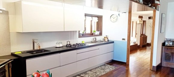 Пентхаус с 7 комнатами в Удине, Италия № 111633 10