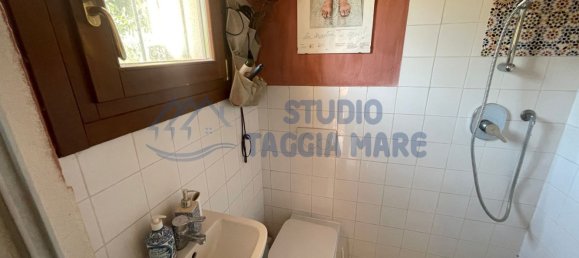 4-salle Villa à Sanremo, Italy No. 65013 10