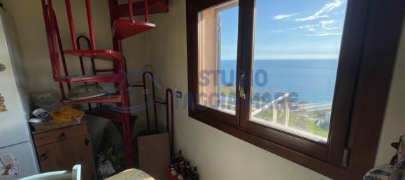 4-salle Villa à Sanremo, Italy No. 65013 19