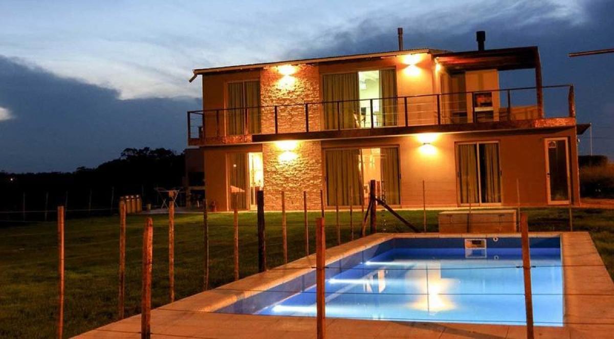 900m² Commercial property in Mar del Plata, Argentina No. 106920