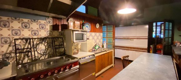 Коммерческая недвижимость с 6 спальнями в Жаржо, Франция № 236110 5