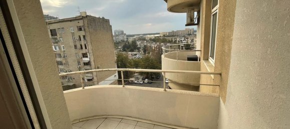 4 bedrooms Apartment in Nasimi, Azerbaijan No. 1340 2