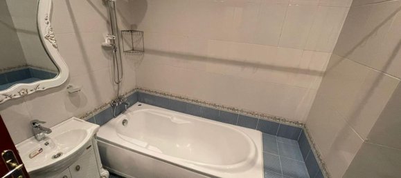 4 bedrooms Apartment in Nasimi, Azerbaijan No. 1340 6