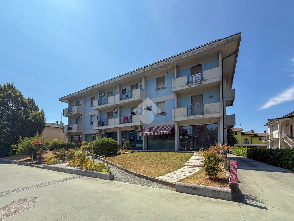 Imóvel comercial de 4 divisões em Casalmaggiore, Italy N.º 257659