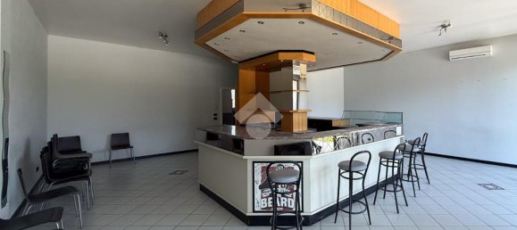 Imóvel comercial de 4 divisões em Casalmaggiore, Italy N.º 257659 21