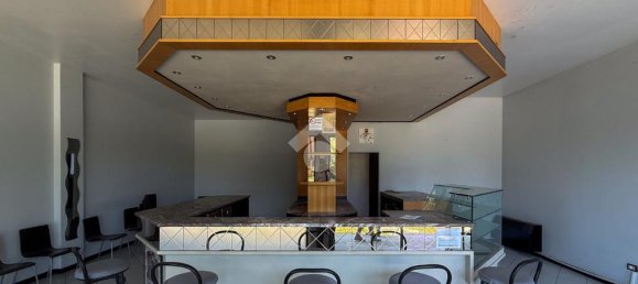 Imóvel comercial de 4 divisões em Casalmaggiore, Italy N.º 257659 15