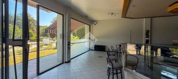 Imóvel comercial de 4 divisões em Casalmaggiore, Italy N.º 257659 6