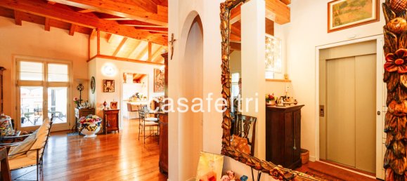 3 bedrooms Penthouse in Bergamo, Italy No. 293786 3