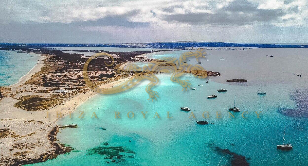 891m² Land in Formentera, Spain No. 865
