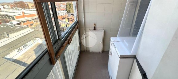 3 rooms Apartment in Turin, Italy No. 127928 12