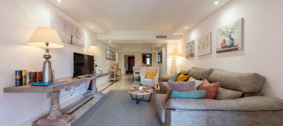 2 bedrooms Apartment in Estepona, Spain No. 147289 4