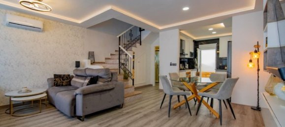 3 Schlafzimmer Stadthaus in Alicante, Spain, Nr. 190778 2