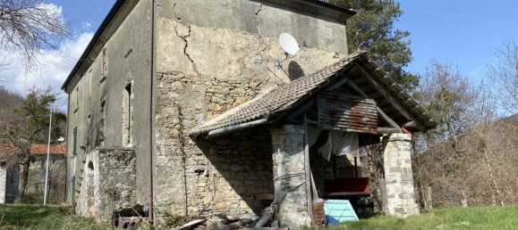 7 bedrooms House in Bedonia, Italy No. 258507 8