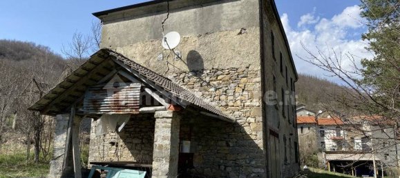 7 bedrooms House in Bedonia, Italy No. 258507 10