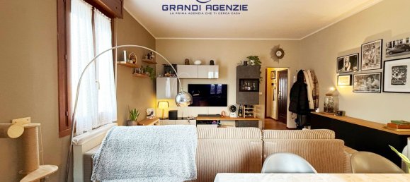 1 bedroom Apartment in Parma, Italy No. 22347 3
