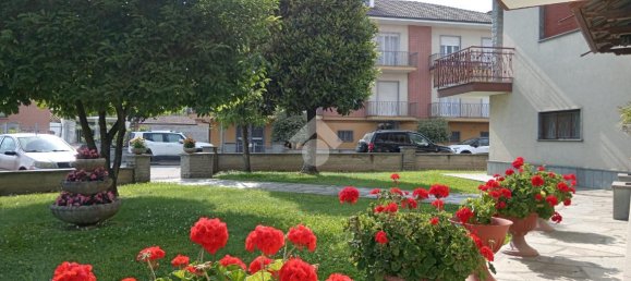 5 rooms Apartment in Vigone, Italy No. 14758 5