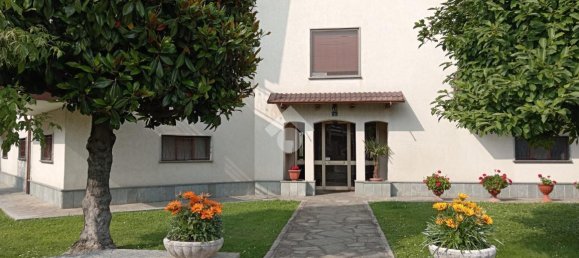 5 rooms Apartment in Vigone, Italy No. 14758 13
