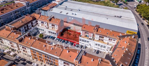 336m² Land in Leiria, Portugal No. 65838 5