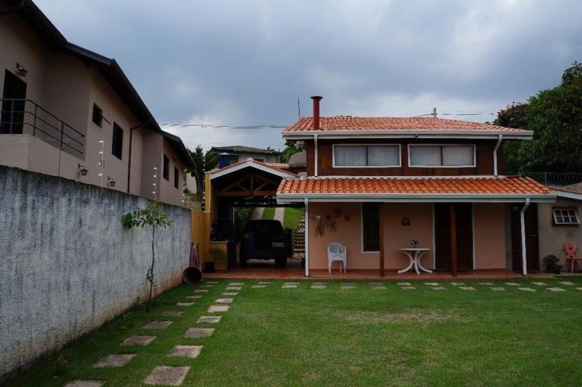 Casa de 3 dormitorios en Sao Paulo, Brazil No. 520061