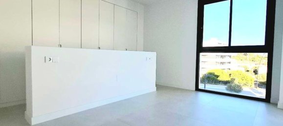 Квартира с 3 спальнями в Фуэнхирола, Испания № 179945 24