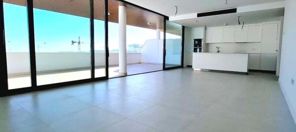 Квартира с 3 спальнями в Фуэнхирола, Испания № 179945 7