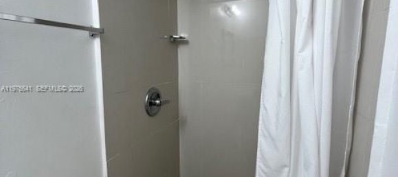 hotel en venta en Miami, Miami-Dade, Florida, USA № 615168 14