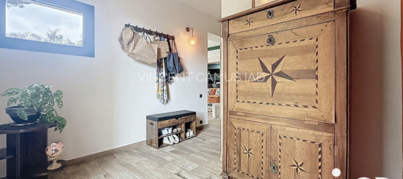 2 bedrooms Villa in Sanary-sur-Mer, France No. 287266 3